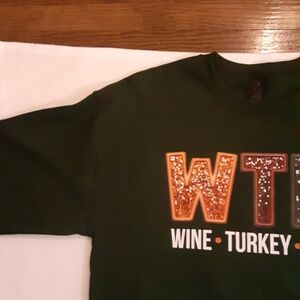 Gildan Green Sweatshirt - Wine Turkey Design